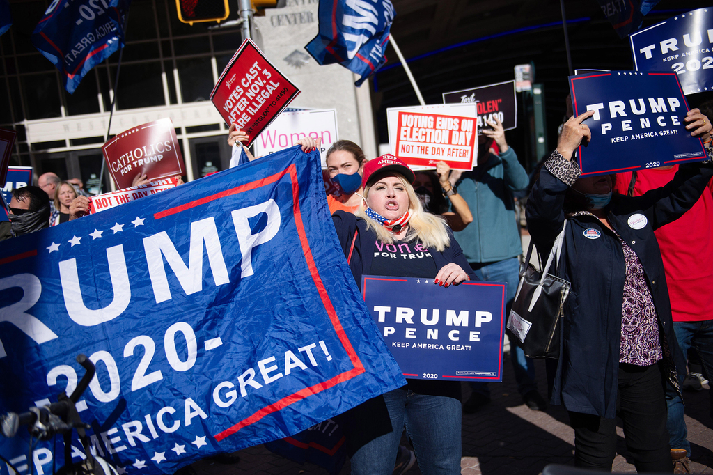 פילדלפיה פנסילבניה תומכים של טראמפ בחירות ארה"ב