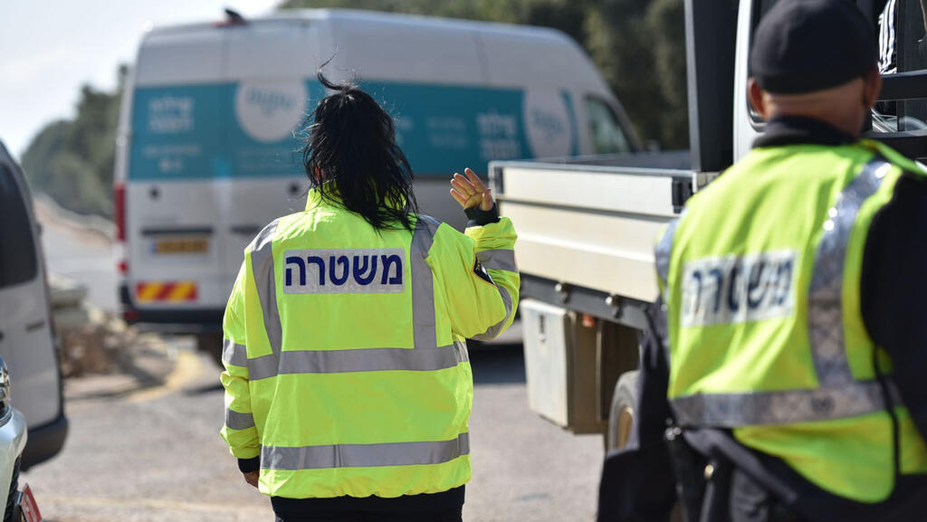 Police enforcing lockdown measures in northern Israel in 2020 (Photo: Israel Police) אכיפת הסגר תחנת קצרין