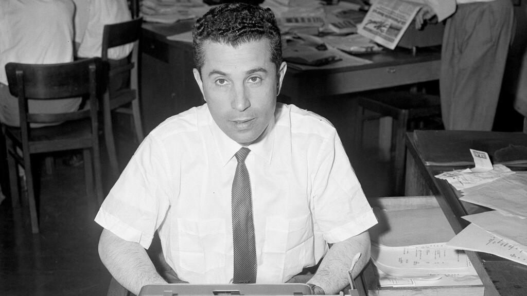 AP correspondent Seymour Topping in Berlin, 1958 (Photo: AP) AP correspondent Seymour Topping is shown at his typewriter in Berlin, in this July 21, 1958,