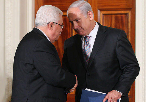 Palestinian President Mahmoud Abbas and Prime Minister Benjamin Netanyahu in 2013 