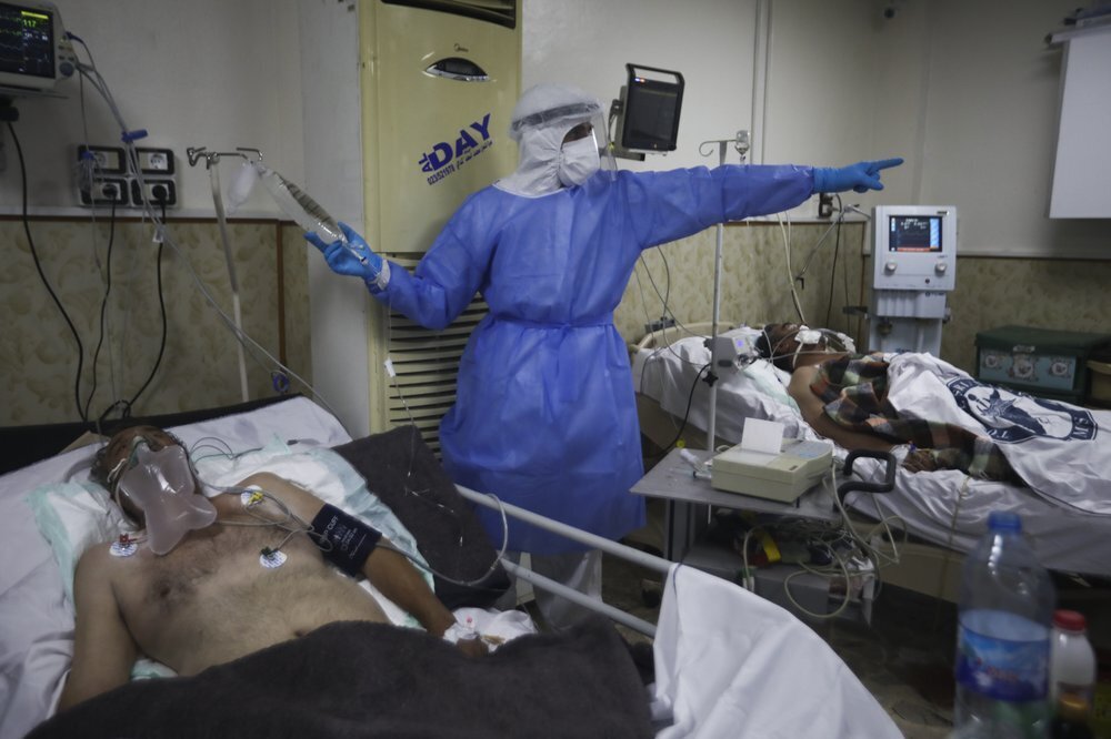 A medic works with corona patientsin a hospital in Idlib, Syria 