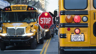 ארה"ב נגיף קורונה אוטובוסים ל תלמידים בתי ספר ברוקלין ניו יורק