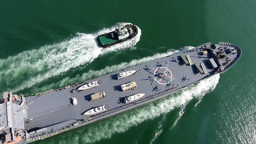 Iran's newest warship named after slain Naval commander Abdollah Roudaki, sailing through the waters in the Gulf during it's inauguration