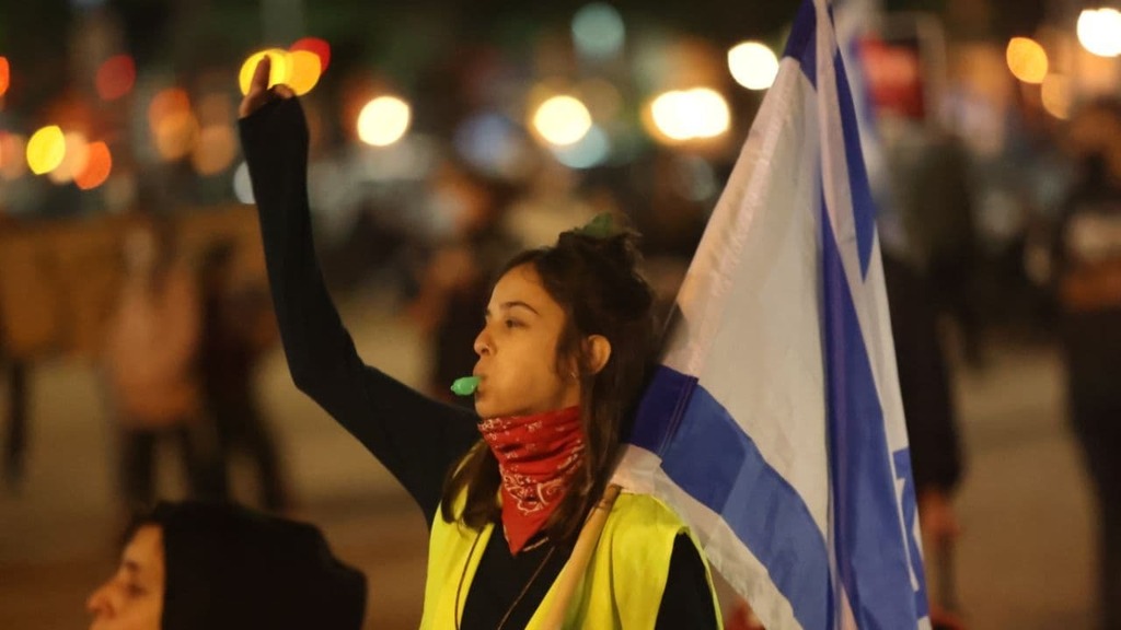הפגנה נגד נתניהו בכיכר רבין