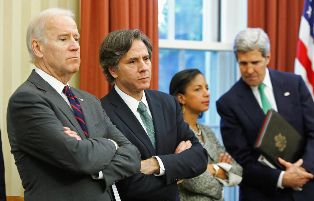 בלינקן עם ביידן, סוזן רייס וג'ון קרי. 2013