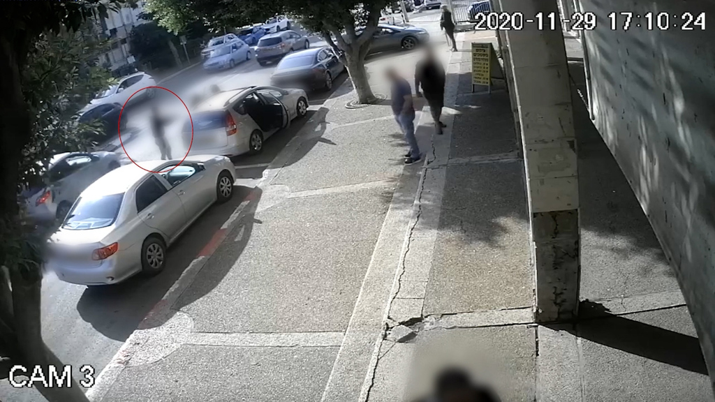 אישה הותקפה בעפולה על ידי נהג שפגע ברכבה וסירב להזדהות