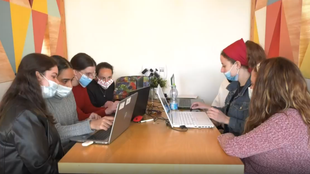 Israeli Haredi women training in the high-tech industry  