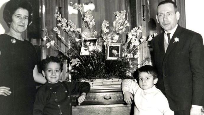 Elie Abadie (2nd R) with his parents and brother in Lebanon, 1966.