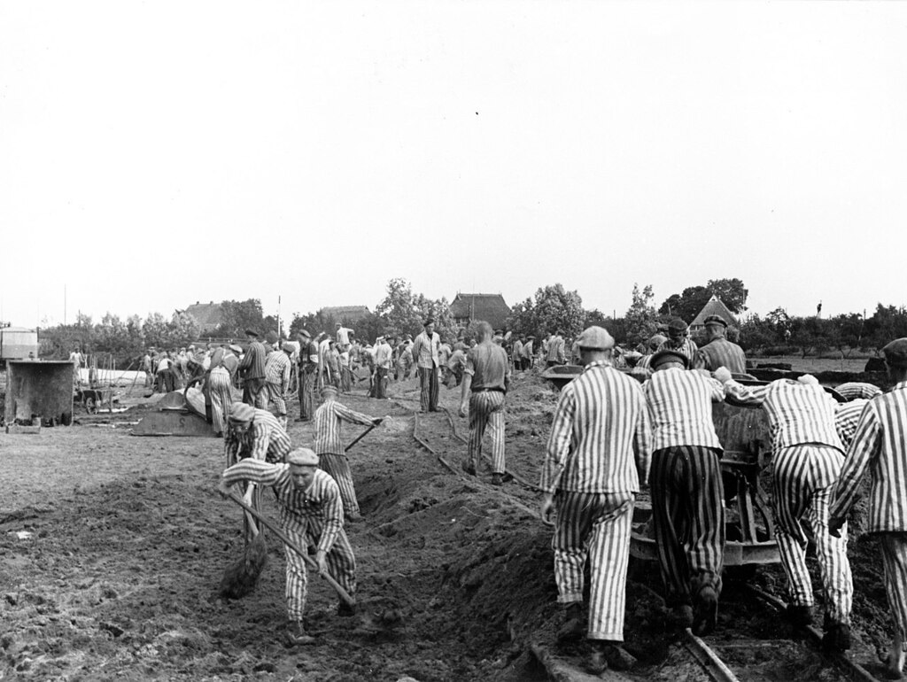 Neuengamme prisoners working on a canal of the Dove Elbe