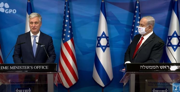 Robert O'Brien and Benjamin Netanyahu attend a press conference in Jerusalem on Sunday 