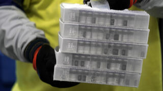משלוח משאיות חיסון חיסונים קורונה פייזר מישיגן קלמזו