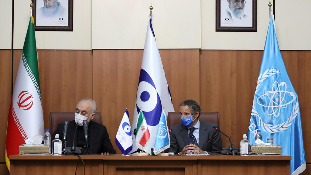  Head of Iran's Atomic Energy Organization Ali-Akbar Salehi and International Atomic Energy Agency (IAEA) Director General Rafael Grossi