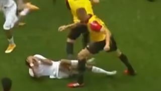 העימות האלים בין השחקנים