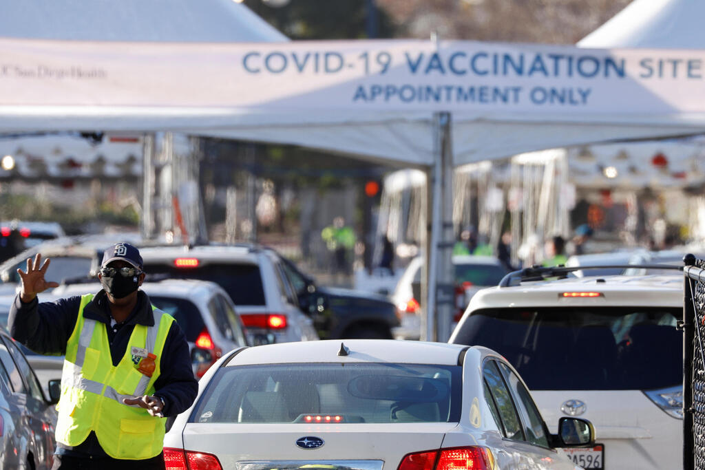 מתחם חיסונים חיסון נגיף קורונה סן דייגו קליפורניה ארה"ב