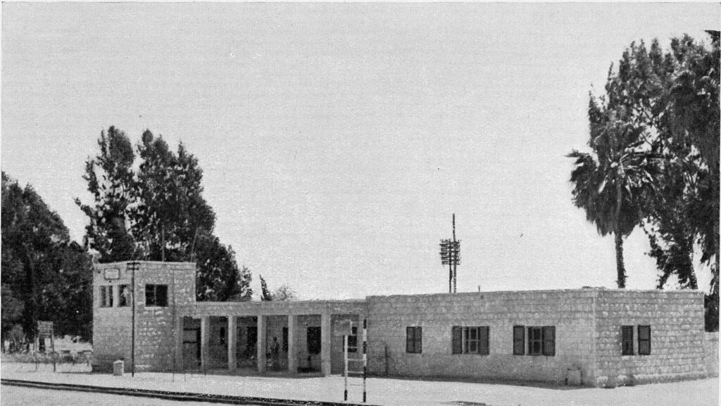 תחנת הרכבת בחדרה, 1945