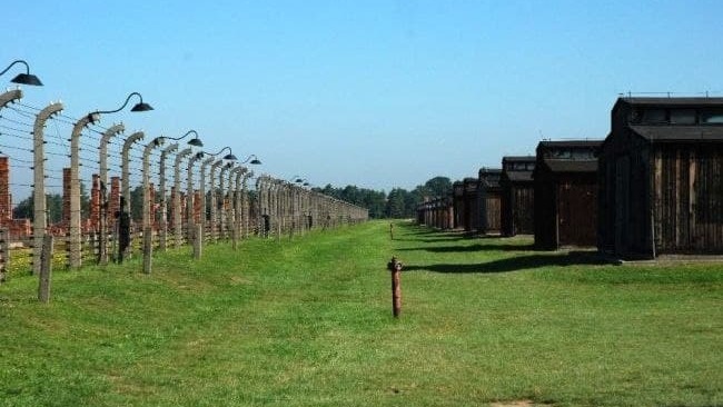המוזיאון ומחנה ההשמדה אושוויץ-בירקנאו