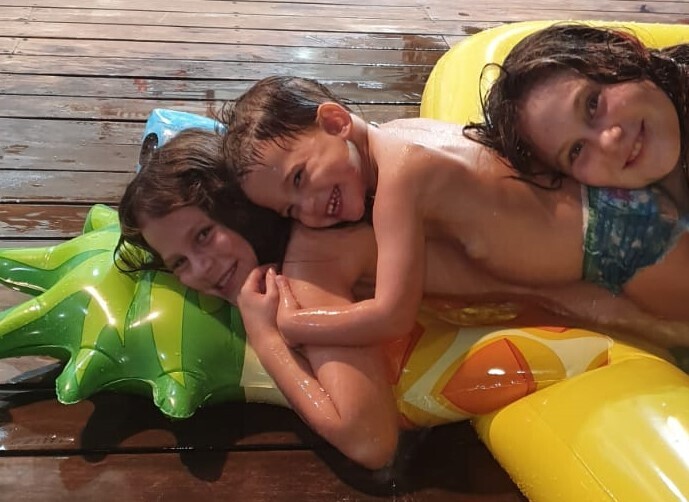 גדולים מהחיים