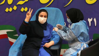 איראן טהרן מחסנים עם ה חיסון הרוסי נגד קורונה ספוטניק V