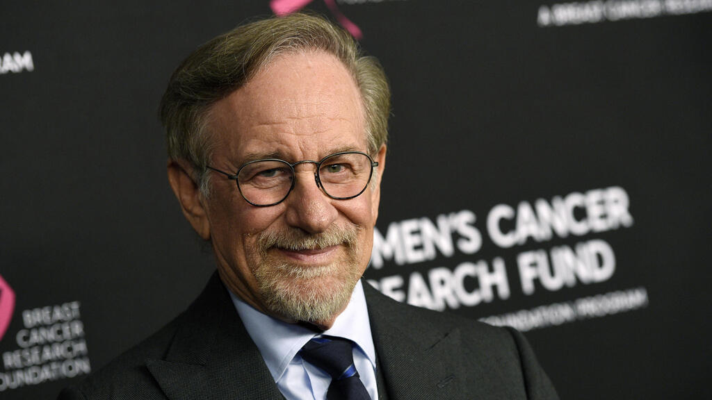  filmmaker Steven Spielberg 