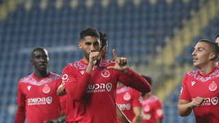 שחקני הפועל חוגגים