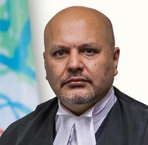קארים חאן עורך דין בריטי מועמד לתפקיד תובע ראשי ב בית הדין הפלילי ב האג