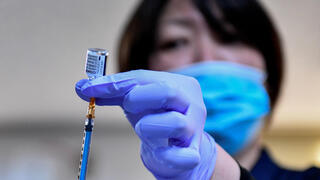 יפן מבצע חיסונים חיסון קורונה יוצא לדרך