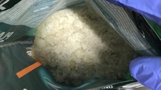 החומר החשוד כסם מסוג MDMA שנתפס אצל ספר