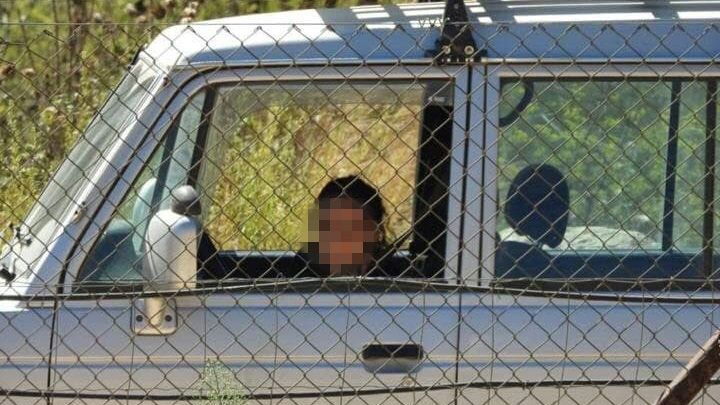 Израильтянка на границе с Ливаном הישראלית על הגבול עם לבנון