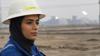 איית ראוות'ן מהנדסת ב מתקן נפט ב בצרה עיראק