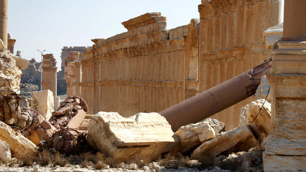  the Great Colonnade in the ruins of Syria's Roman-era ancient city of Palmyra