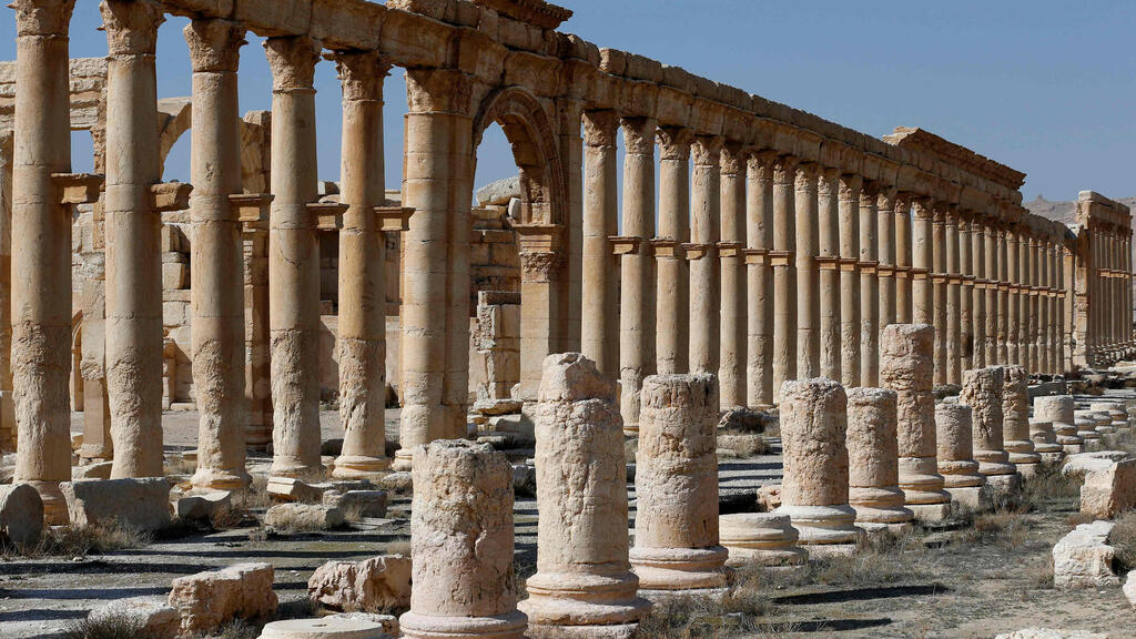 A picture shows the ruins of Syria's Roman-era ancient city of Palmyra