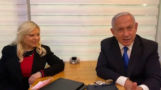 הזוג נתניהו במסעדה במגדל העמק