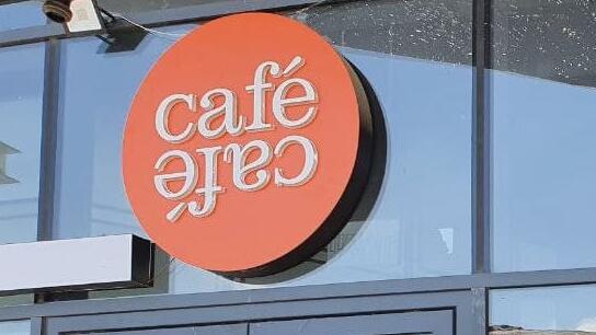 סניף בית הקפה שנעצר בו הזכיין בחשד להטרדות מיניות