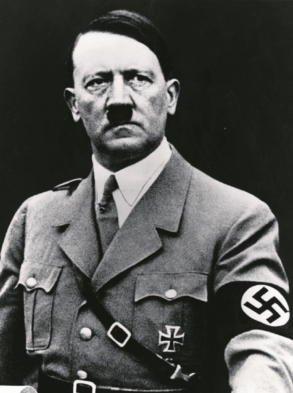 אדולף היטלר