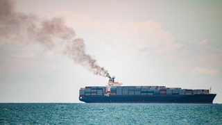 ספינות משתמשות במזוט וגורמות לזיהום אוויר כבד