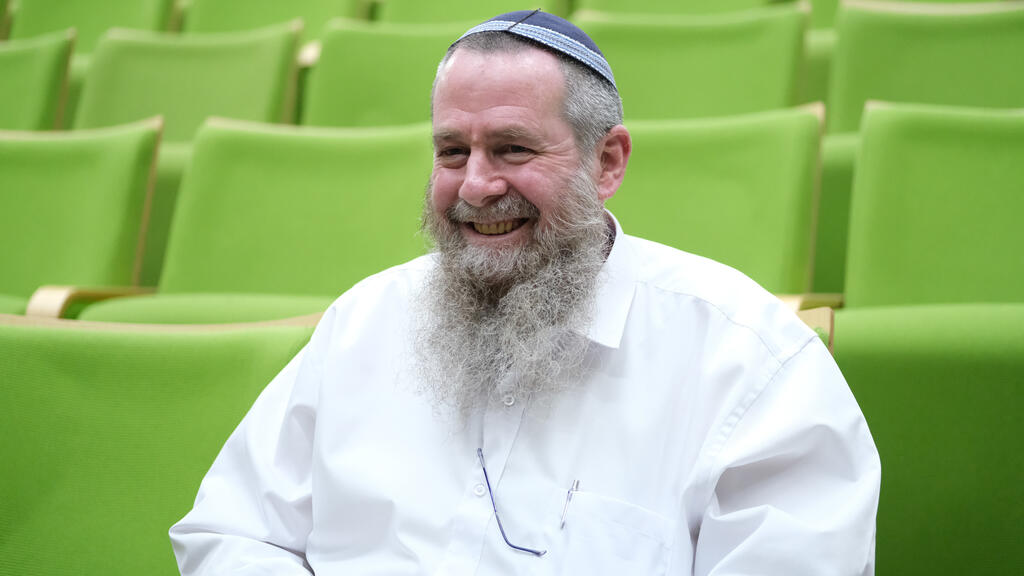 אבי מעוז 