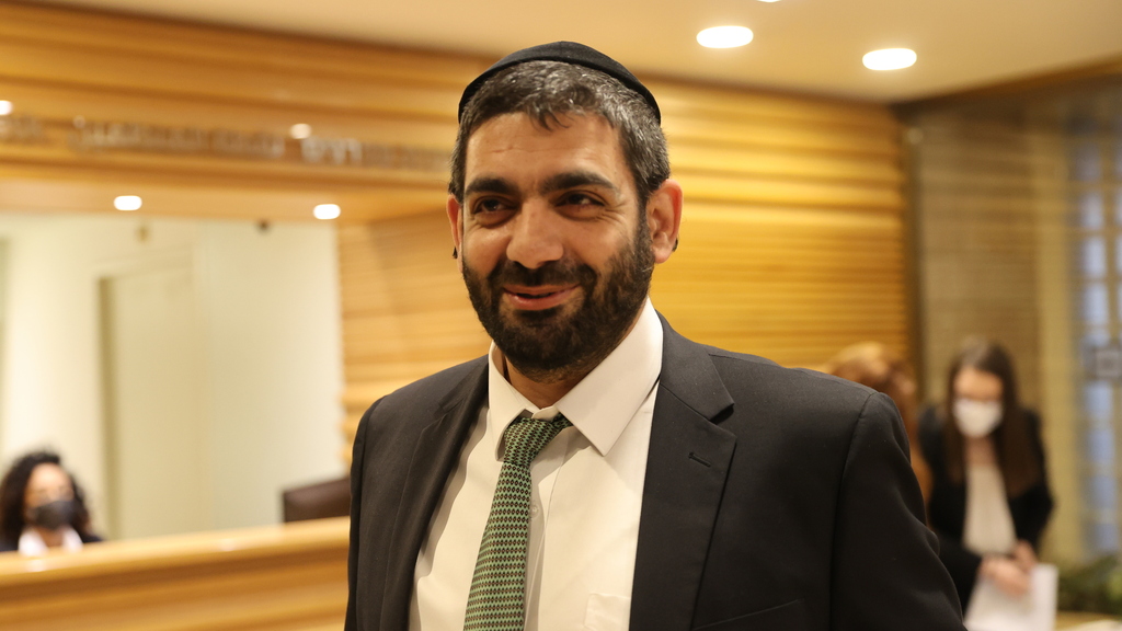 מיכאל מליכאלי בכניסת חברי הכנסת לקראת השבעת הכנסת ה24