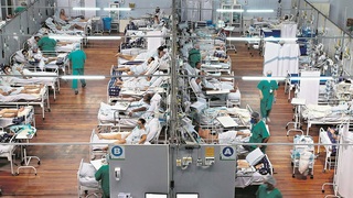 בית חולים שדה לקורונה, באולם ספורט בסאו-פאולו