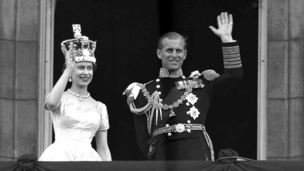 המלכה אליזבת והנסיך פיליפ