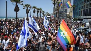 לא הרבה ערים מכירות בנישואים אזרחיים. מצעד הגאווה בתל אביב