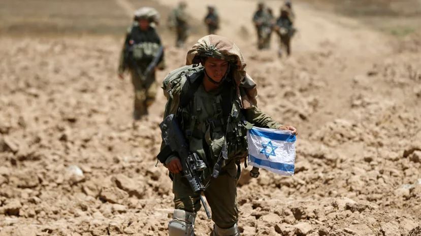 IDF troops leaving Gaza at the end of the 2014 war 