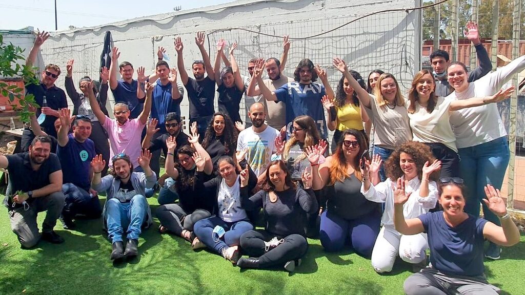 Employees of Elementor's customer service assistance center in Sderot in the Western Negev 