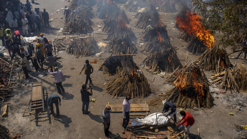   Кремация трупов в Дели 