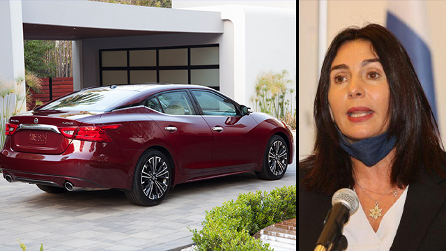   Мири Регев и ее служебный автомобиль 