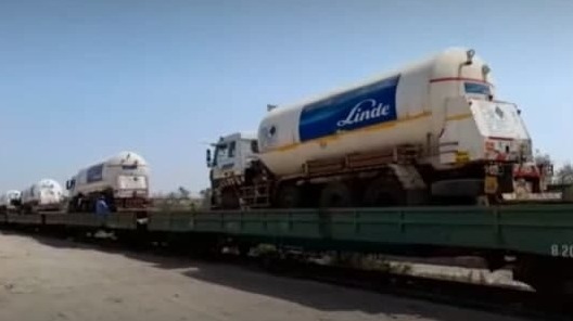 הודו רכבת חמצן אקספרס של חברת הרכבות משבר קורונה