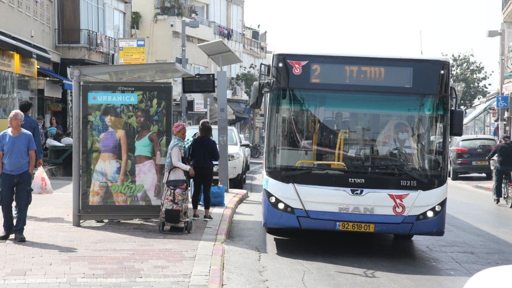 קו 2 בשוק התקווה בתל אביב