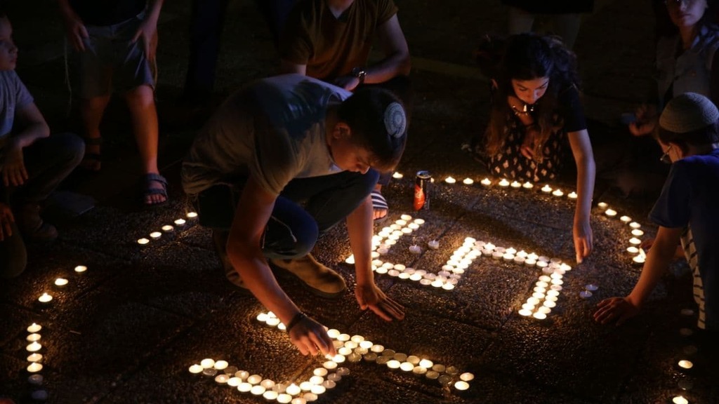 אירוע הדלקת נרות בכיכר רבין לזכר הרוגי הר מירון