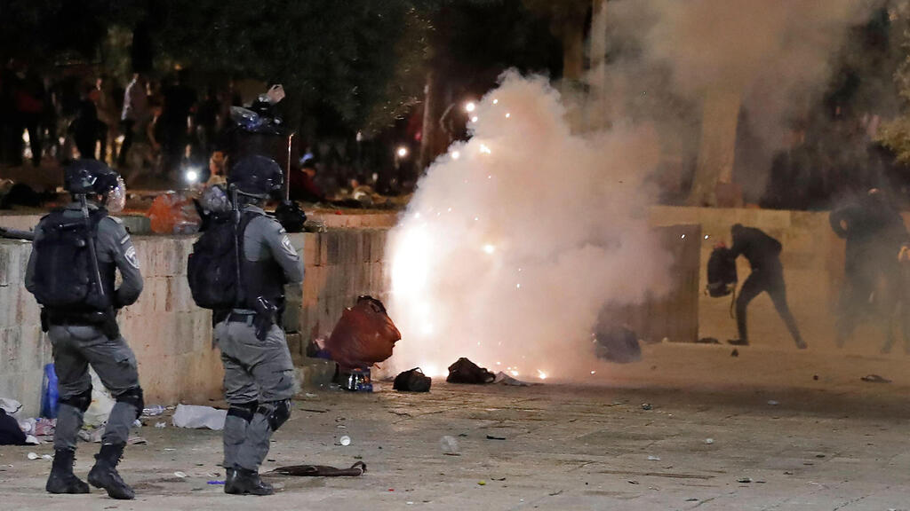  Palestinian protesters clash with police at the al Aqsa mosque compound in Jerusalem last month 
