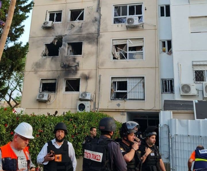 The Ashkelon apartment building hit by Gaza rocket on Tuesday morning 