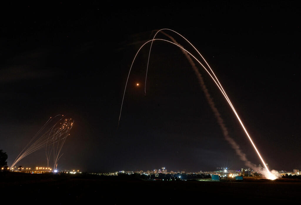 שיגור ירי רקטות טילים מ עזה לישראל
